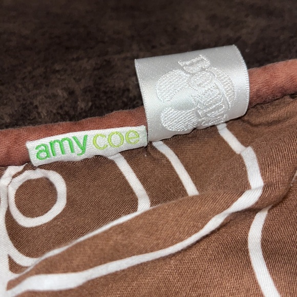 Amy Coe boopy cover in excellent condition Amy Coe nursing pillow cover - Picture 2 of 3
